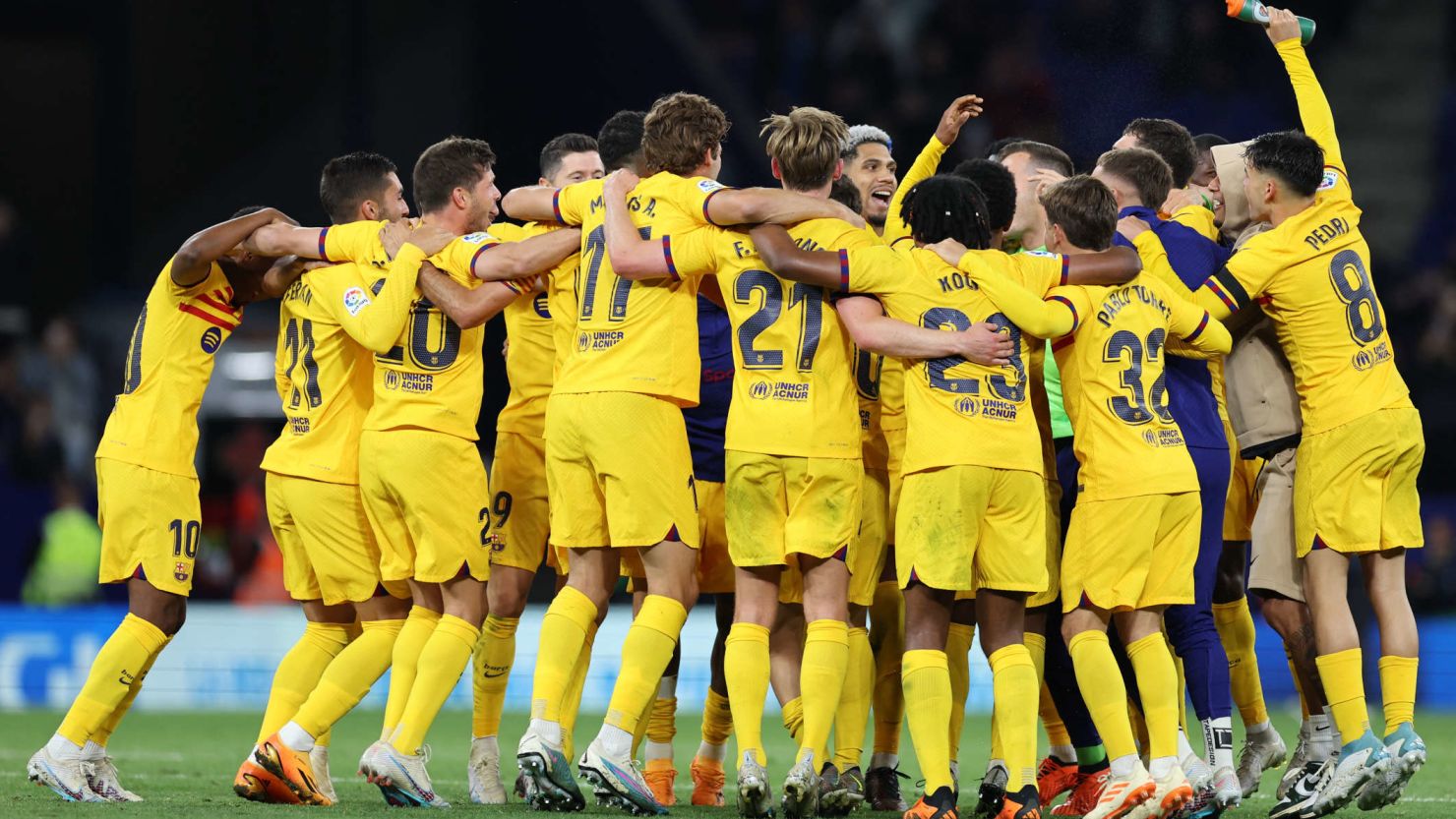 眈眈的对手 眈眈的对手